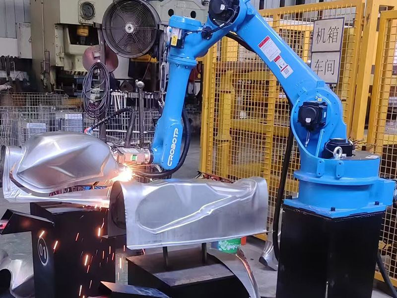 機(jī)器人三位激光切割