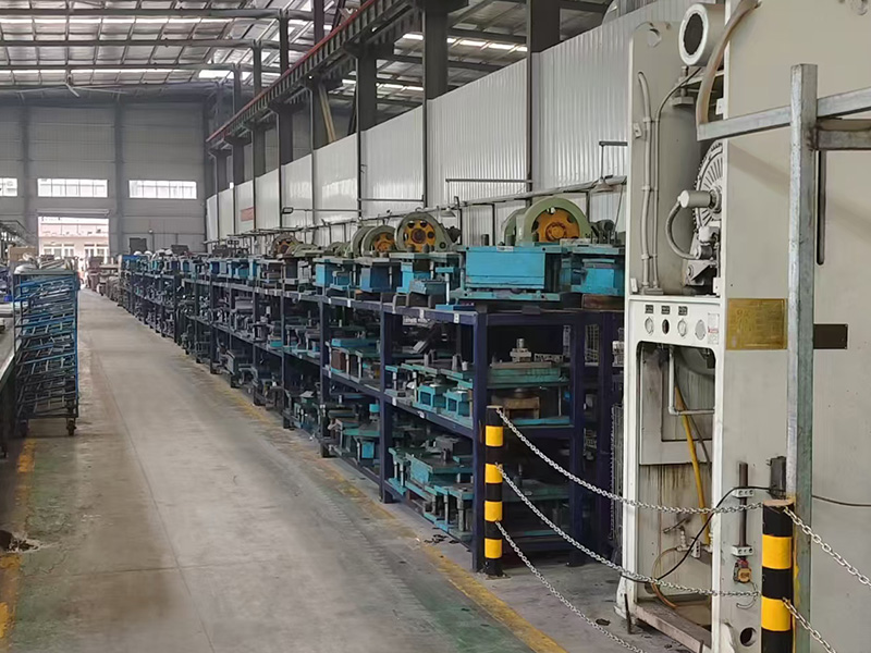 機(jī)器人三位激光切割